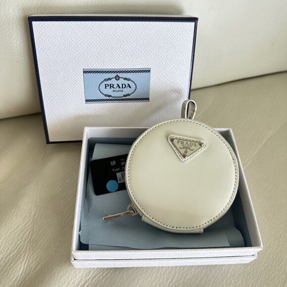 NEW PRADA Coin Case 1Tl431 Leather Triangular Plate White Round Purse Ladies - Picture 3 of 7